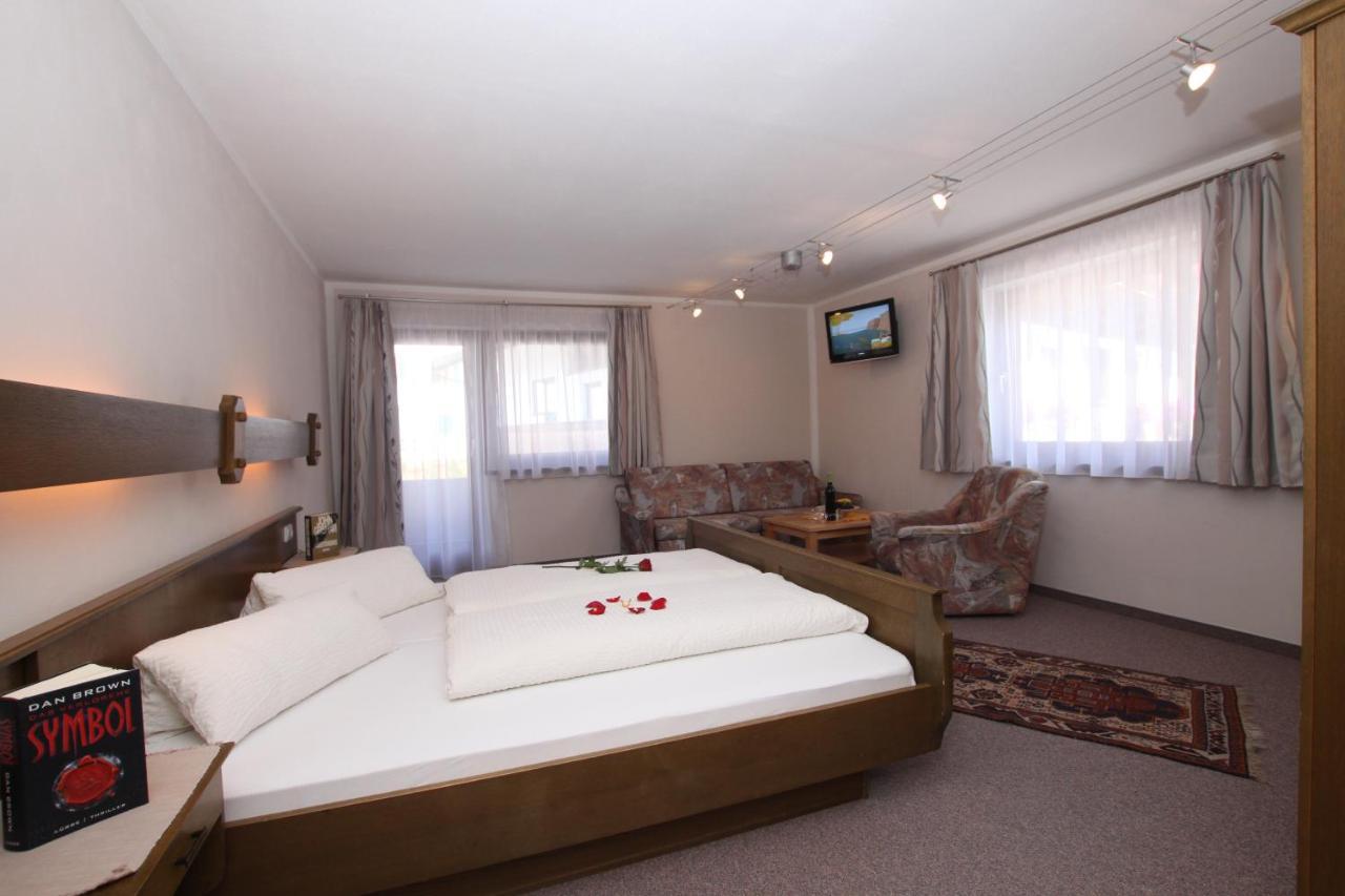 Ausfernerhof Apartment Berwang Luaran gambar