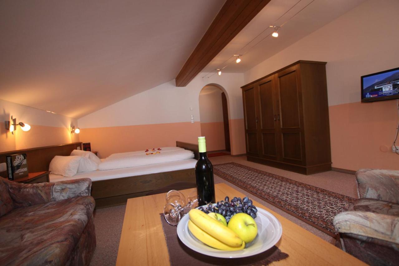 Ausfernerhof Apartment Berwang Luaran gambar