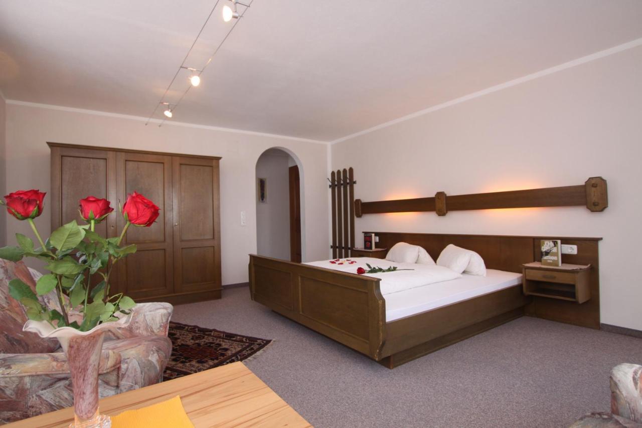 Ausfernerhof Apartment Berwang Luaran gambar